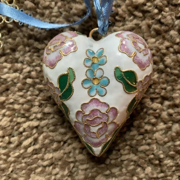 Vintage Cloisonné Heart-Shaped Floral Ornament - Picture 1 of 2